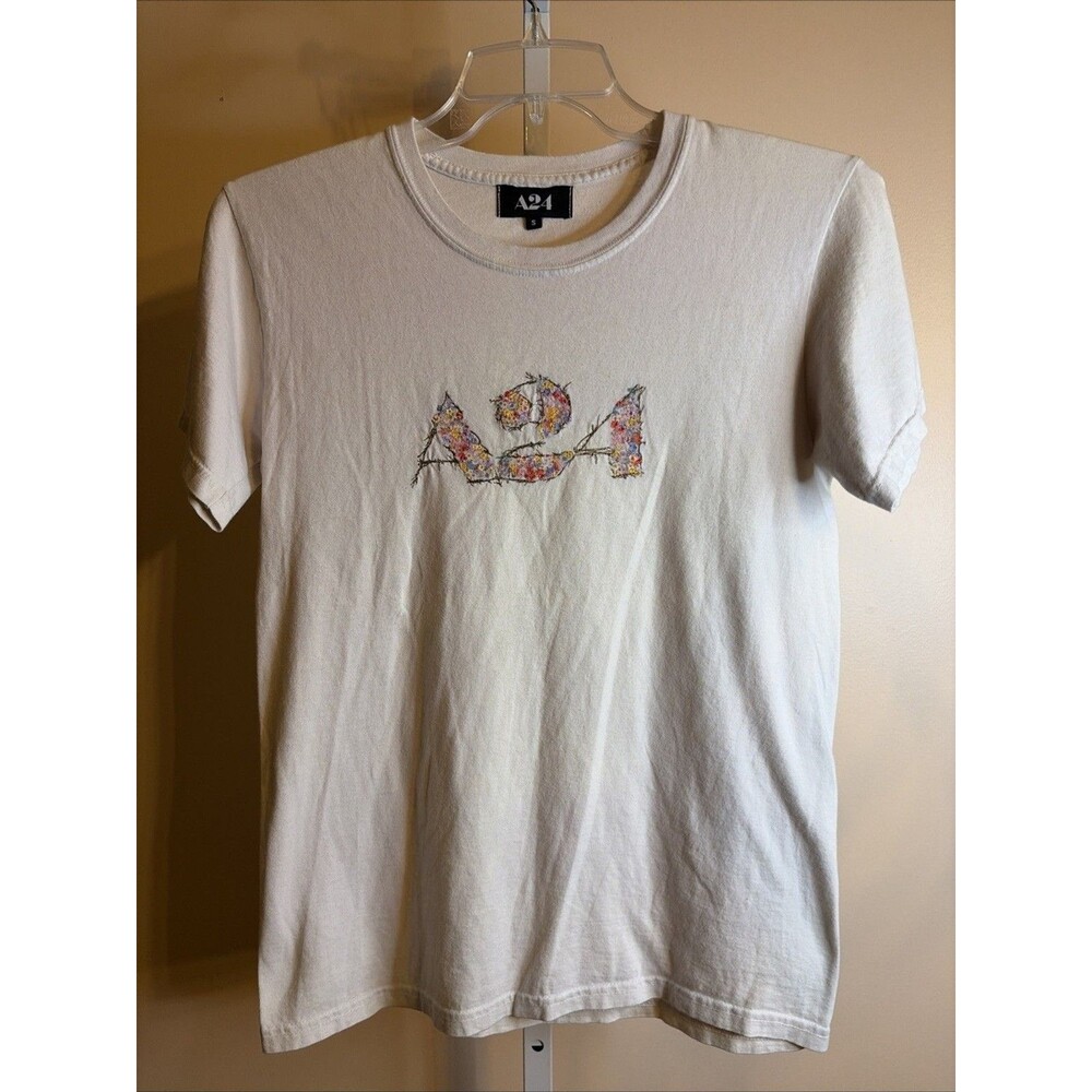 A24 Midsommar May Queen Embroidered Logo Tee Small M T-Shirt Preppy Designer